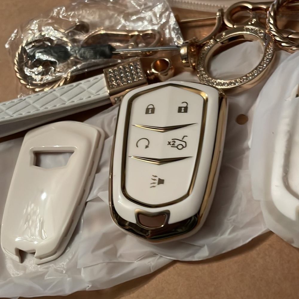 Set for Two 🤍 Cadillac KeyFob Case/Keychain - Picture 6 of 8